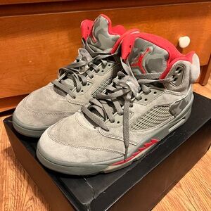 Jordan Retro 5 Camo(Size 11)